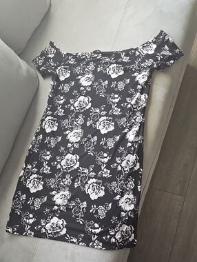 Justify Black & White One-Shoulder Floral Dress